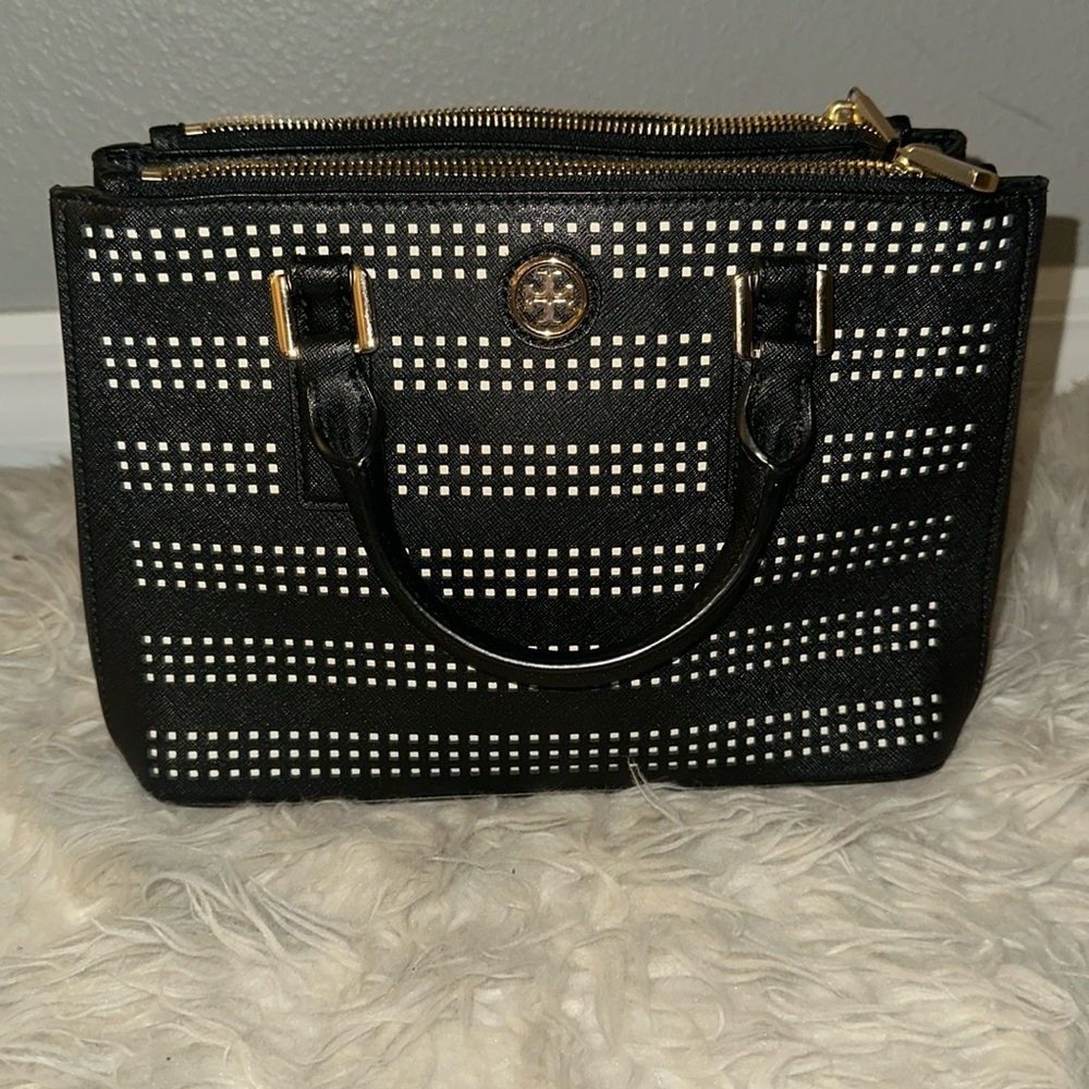 Tory Burch crossbody/ top handle bag in MINT condition